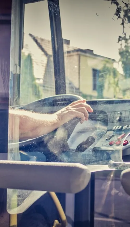Transports Voisins recrute en CDI (49)
