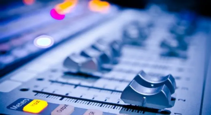 C'LAPREM SUR RADIO VFM