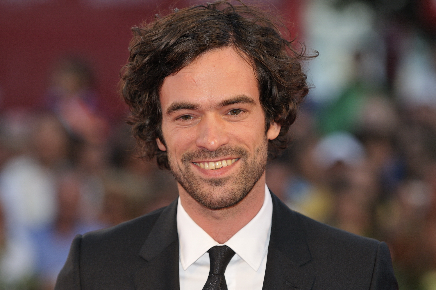 Shooting a film with Romain Duris in Bordeaux: extras wanted