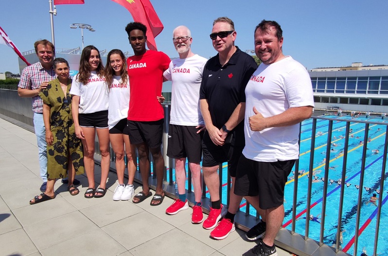 The Canadian swimming delegation settles in Caen