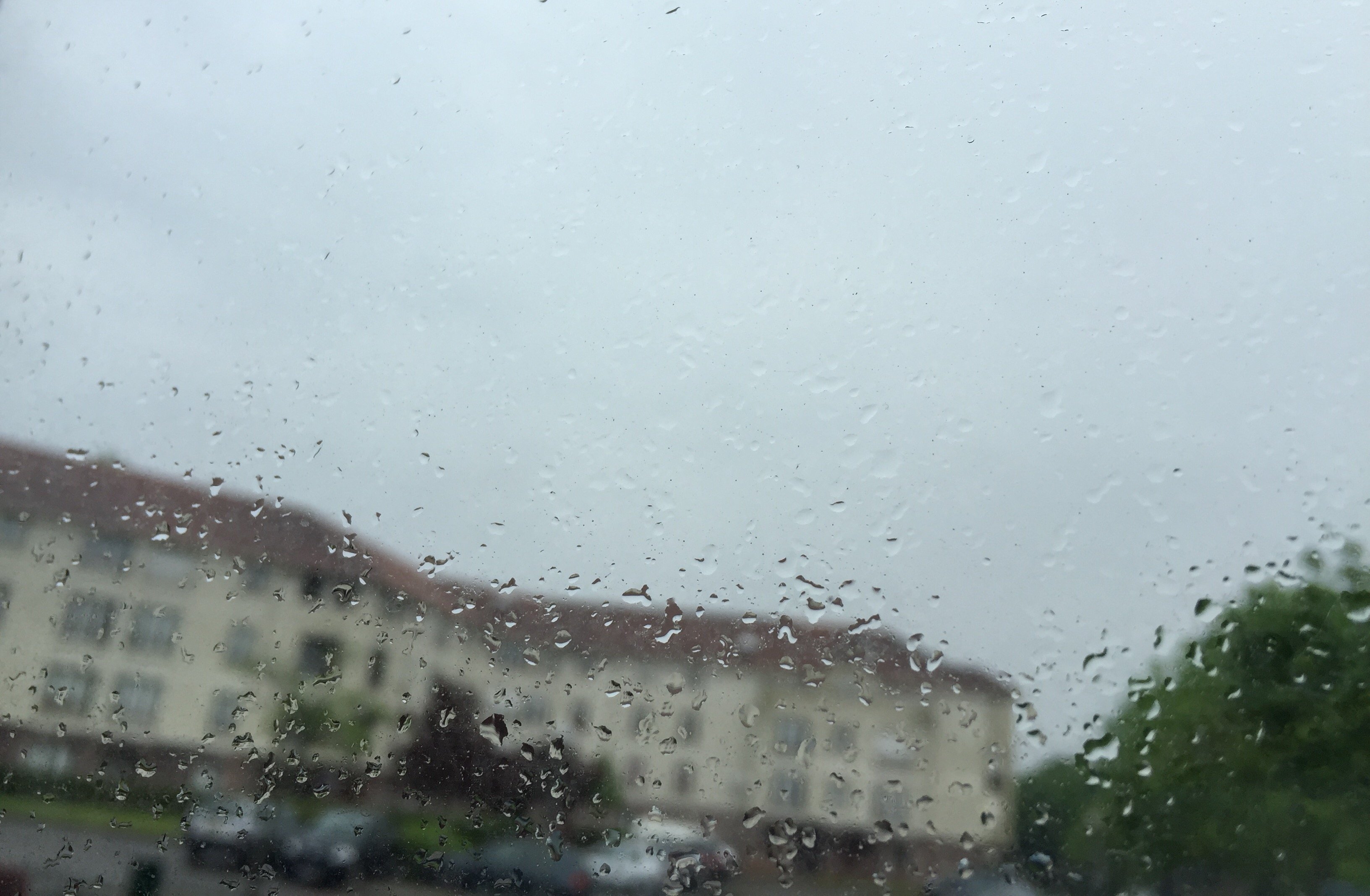 pluie-fine-du-sud-vend-e-au-nord-mayenne-hit-west